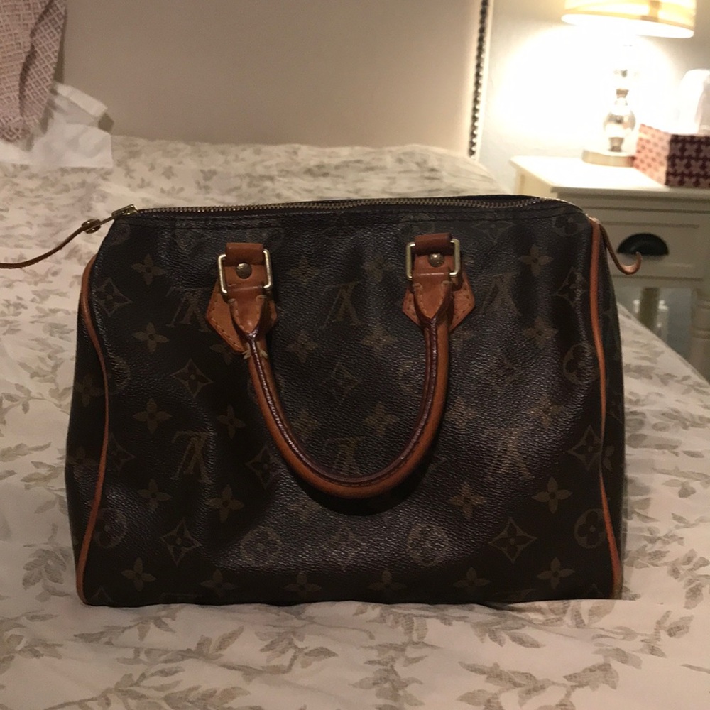 Louis Vuitton Speedy